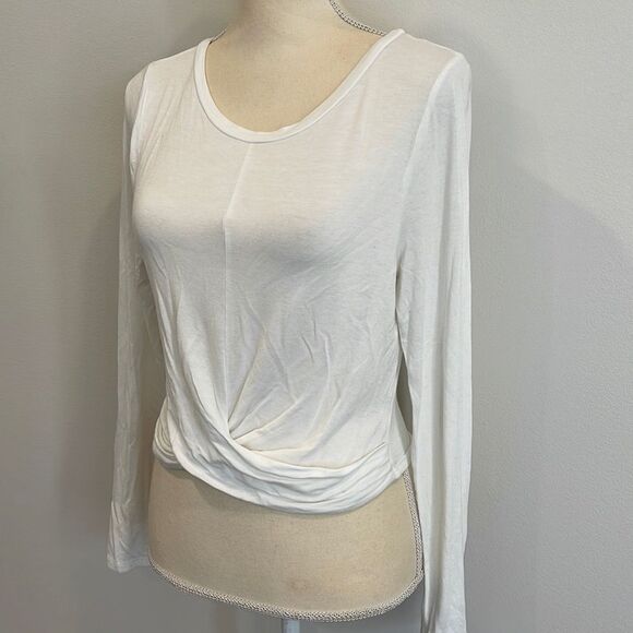 Hidden knotted cross cross long sleeve top - Picture 2 of 3